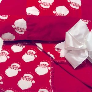 NWT SANTA CHRISTMAS RAG QUILT LARGE 70”x70” RED/WHITE HANDMADE GREAT GIFT🎄